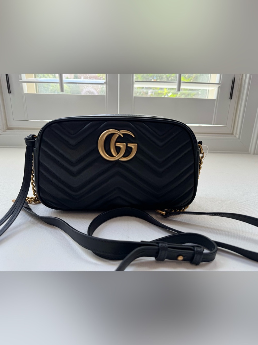 Luxe Marmont Matelassé Small Camera Bag Black Leather Crossbody